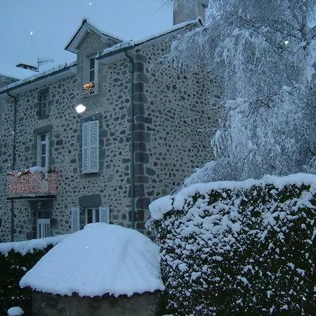 Hébergement de vacances Rural Au Coeur Du Cantal Giou-de-Mamou